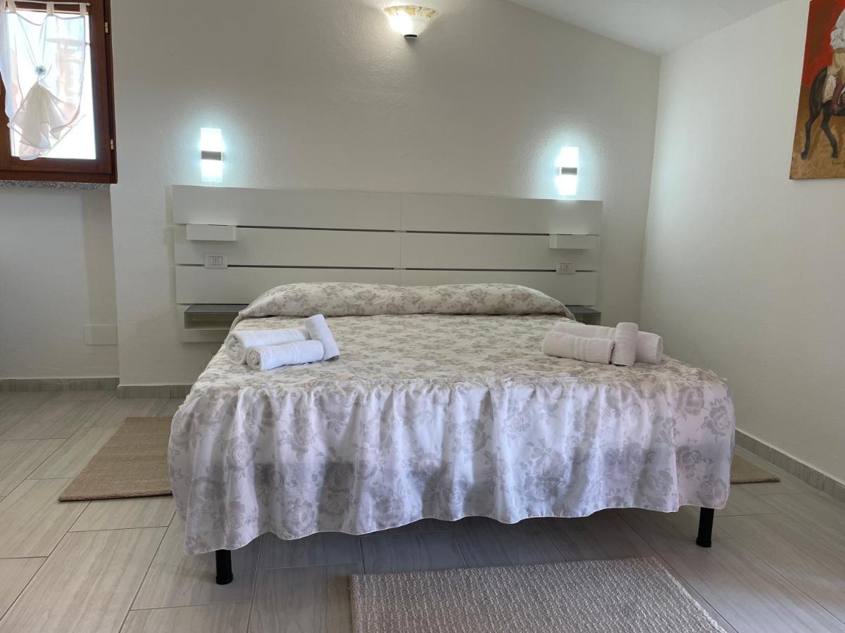 B&B Da Tizy San Teodoro  Ngoại thất bức ảnh
