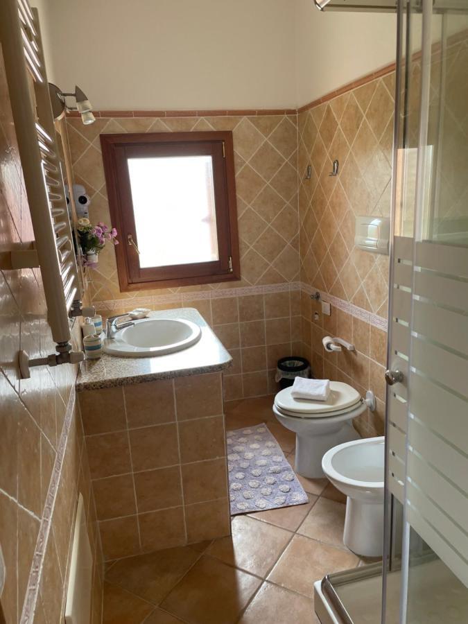 B&B Da Tizy San Teodoro  Ngoại thất bức ảnh
