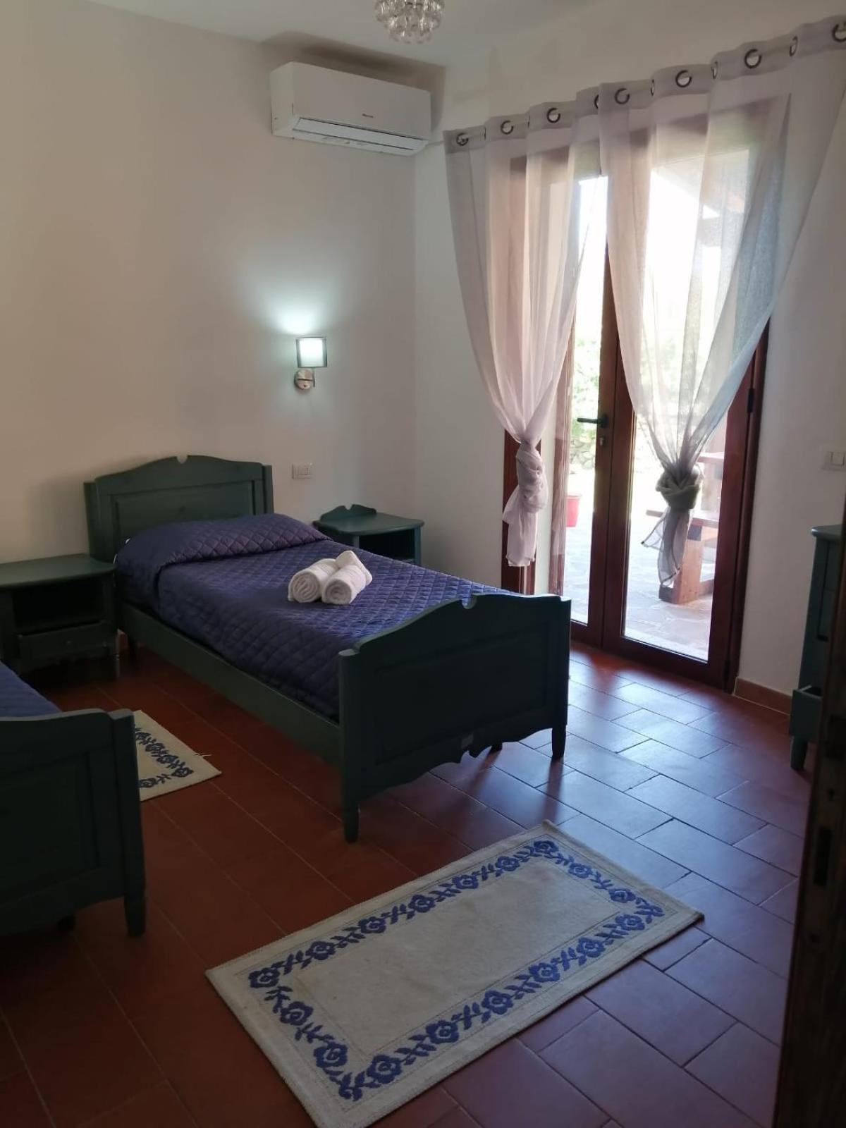 B&B Da Tizy San Teodoro  Ngoại thất bức ảnh