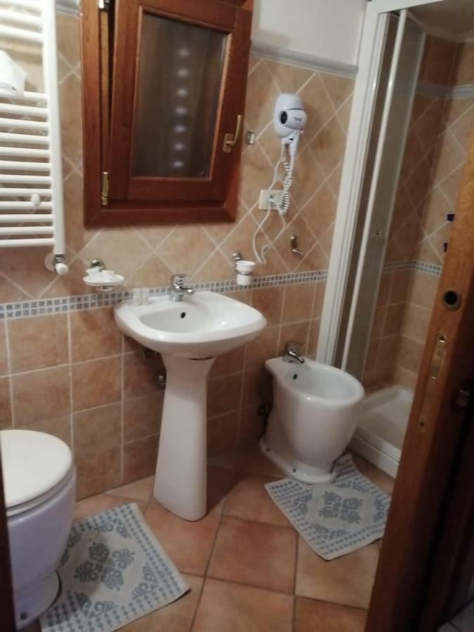 B&B Da Tizy San Teodoro  Ngoại thất bức ảnh